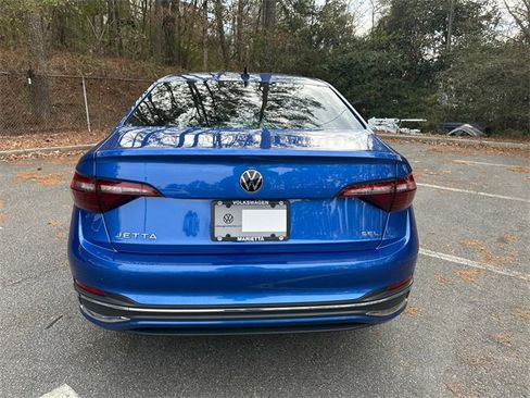 Used 2023 Volkswagen Jetta SEL image 6