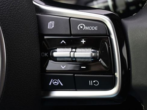 Used 2023 Kia Sorento S w/ Panoramic Sunroof Package AWD/4WD image 38