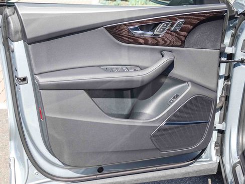 Used 2023 Audi Q8 Premium Plus AWD/4WD image 21