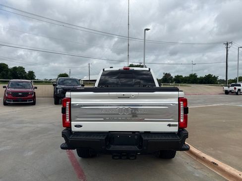 Used 2025 Ford F250 King Ranch AWD/4WD image 6
