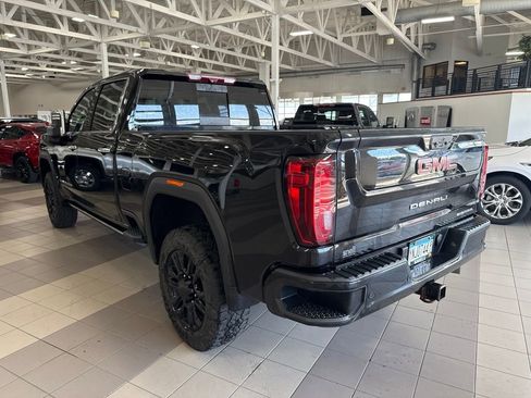Used 2023 GMC Sierra 3500 Denali w/ Denali Black Diamond Edition AWD/4WD image 2