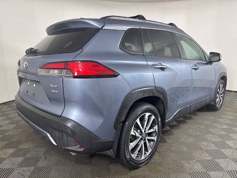 Used 2023 Toyota Corolla Cross XLE image 3