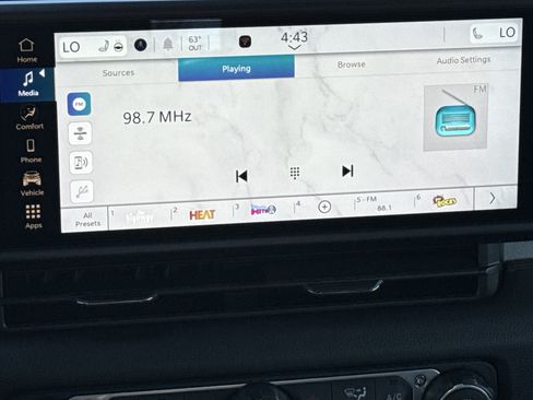 New 2026 Jeep Gladiator Sport image 24