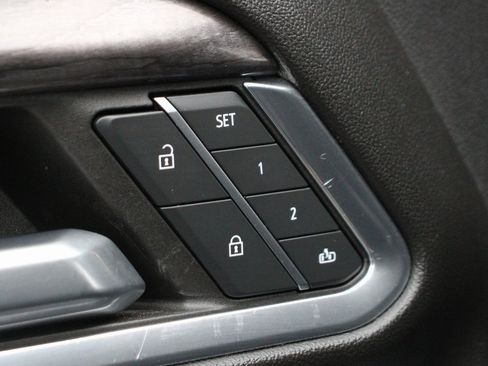 Used 2024 Chevrolet Silverado 2500 LTZ w/ LTZ Convenience Package image 15