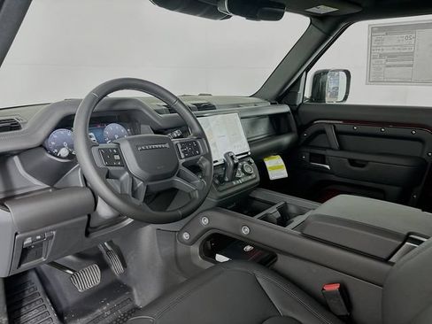 New 2026 Land Rover Defender 90 X-Dynamic SE AWD/4WD image 9