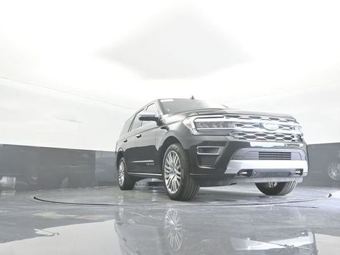 Certified 2023 Ford Expedition Platinum AWD/4WD image 32