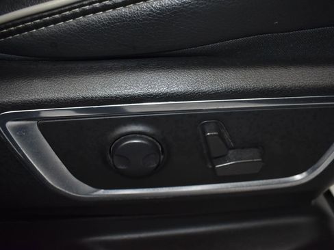 Used 2024 RAM 1500 Laramie image 36