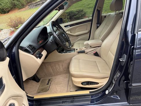Used 2003 BMW 325i Sedan image 21