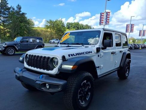 Used 2024 Jeep Wrangler Unlimited Rubicon 4xe AWD/4WD image 4