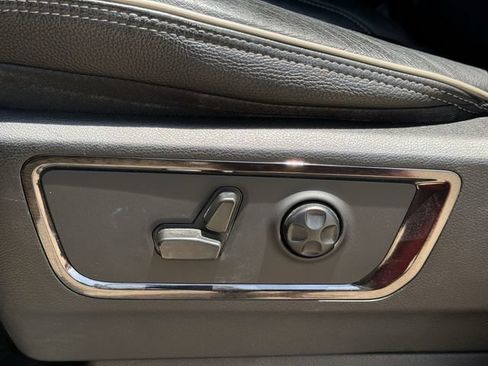 Used 2022 RAM 1500 Limited RWD image 27