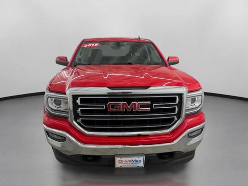 Used 2018 GMC Sierra 1500 SLE w/ SLE Value Package AWD/4WD image 2