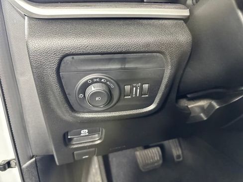 Used 2021 Jeep Grand Cherokee L Limited image 19