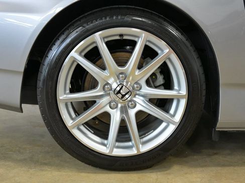 Used 2005 Honda S2000 image 19