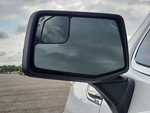 New 2026 GMC Sierra 1500 SLE w/ Preferred Package image 13