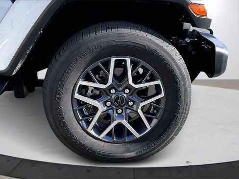 Certified 2024 Jeep Wrangler Sahara image 32