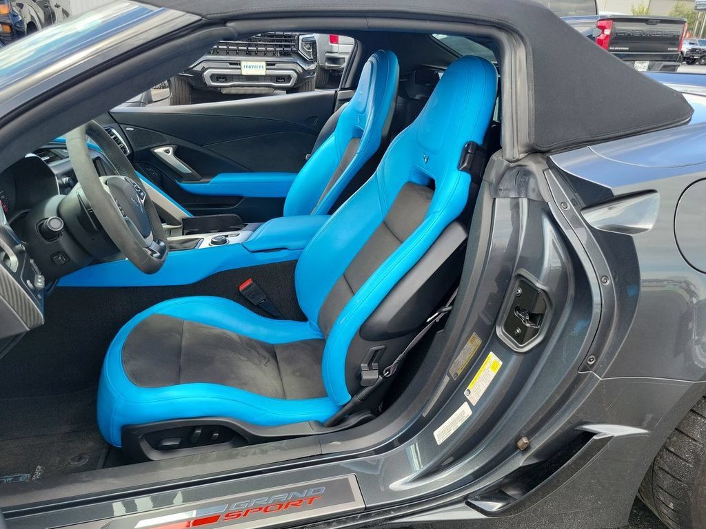 Used 2017 Chevrolet Corvette Grand Sport RWD image 18