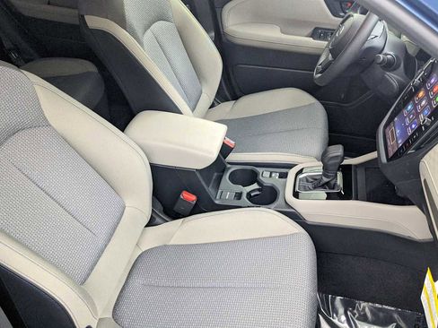 Certified 2025 Subaru Forester Premium w/ Protection Package image 23