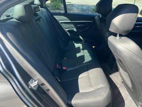 Used 2018 BMW 330i Sedan RWD image 18