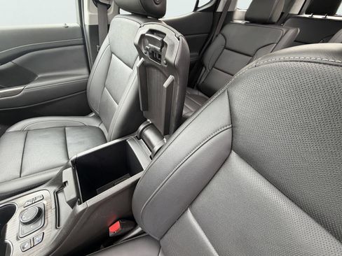 Used 2023 GMC Acadia SLT w/ Elevation Edition AWD/4WD image 34