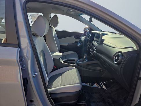 Used 2023 Hyundai Kona SE w/ Cargo Package image 15