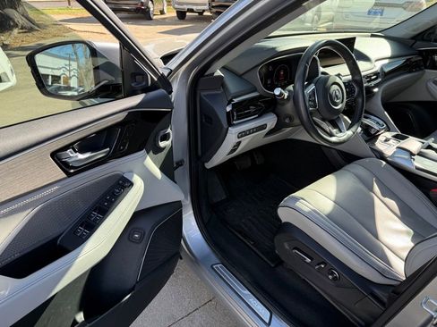 Used 2023 Acura MDX SH-AWD w/ Advance Package image 11