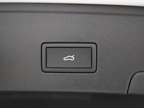 New 2026 Volkswagen Atlas Cross Sport SEL Premium R-Line image 22