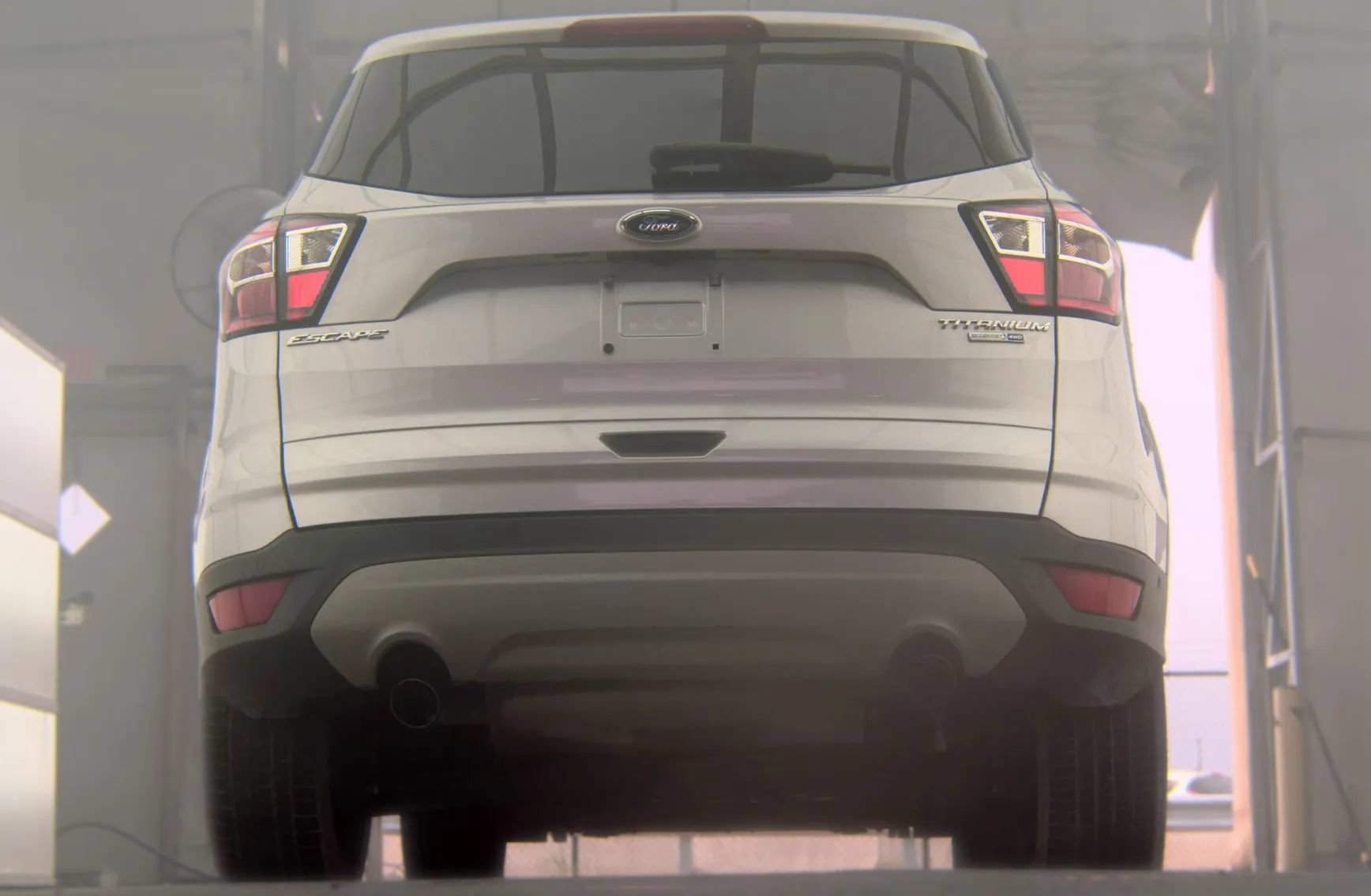 Used 2018 Ford Escape Titanium w/ Ford Safe & Smart Package AWD/4WD image 6