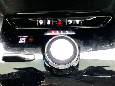 Used 2023 Jeep Wagoneer L 4WD image 34