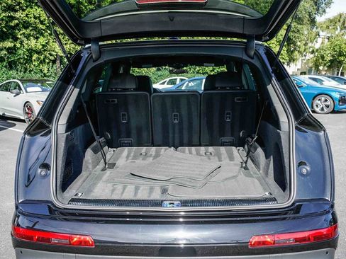 Used 2022 Audi Q7 Premium Plus w/ Premium Plus Package image 27
