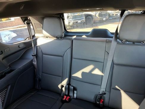 Used 2025 GMC Yukon Denali image 18