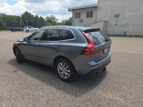 Used 2020 Volvo XC60 T5 Momentum w/ Protection Package AWD/4WD image 7