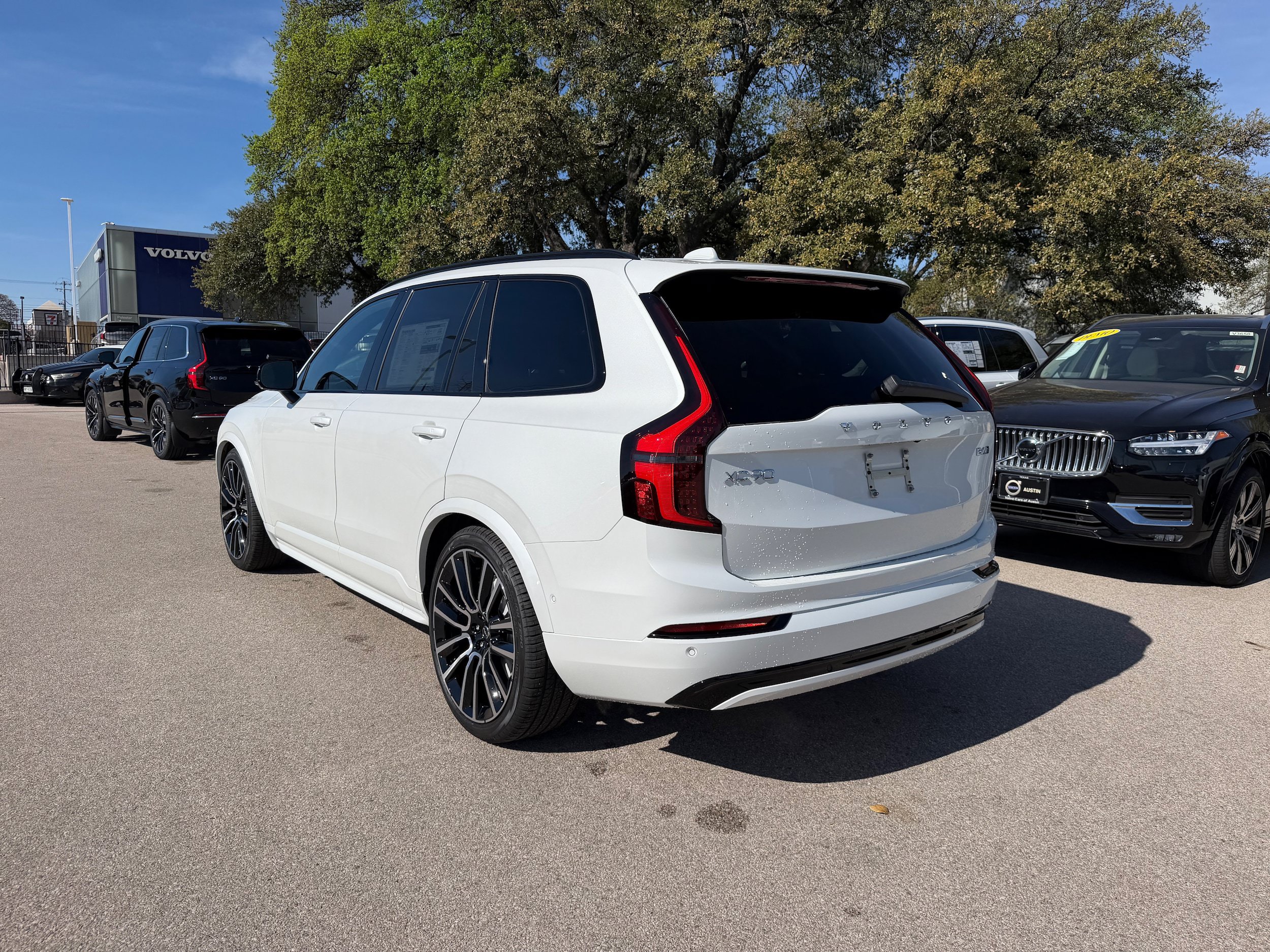 Used 2026 Volvo XC90 B6 Ultra w/ Protection Package AWD/4WD image 4
