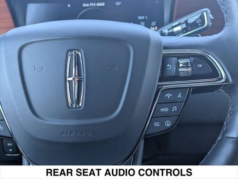Used 2024 Lincoln Navigator Reserve AWD/4WD image 15