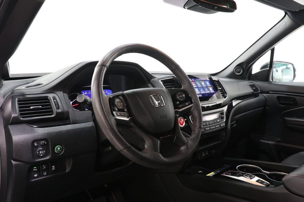 Used 2024 Honda Passport Black Edition image 16