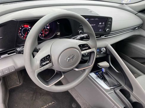 Certified 2021 Hyundai Elantra SEL image 12