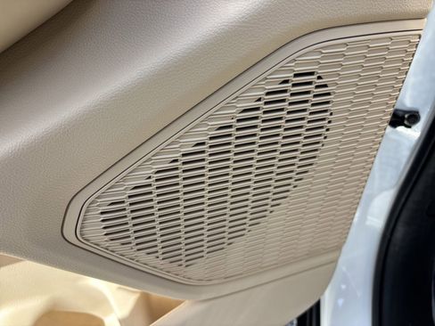 New 2025 Jeep Grand Cherokee Limited image 18