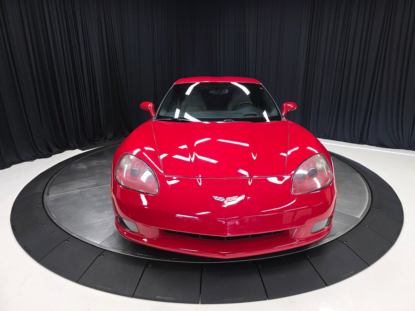 Used 2008 Chevrolet Corvette Coupe w/ Preferred Equipment Group RWD image 8