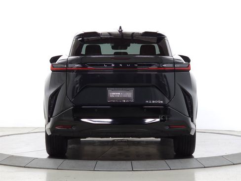 Certified 2025 Lexus RZ 300e w/ Accessory Package (2T) FWD image 6
