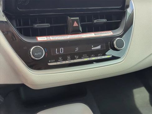 Certified 2025 Toyota Corolla LE FWD image 23