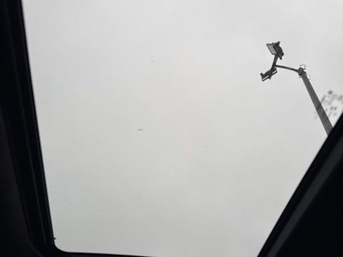 Used 2023 Chrysler Pacifica Pinnacle image 28