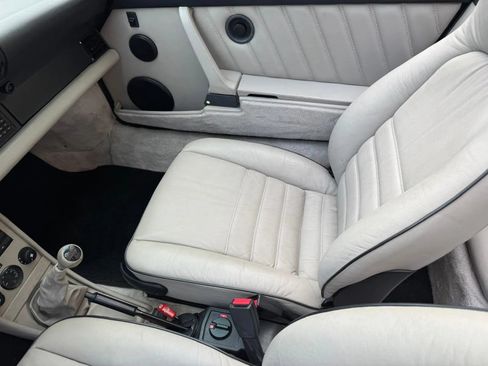 Used 1989 Porsche 911 Carrera RWD image 35
