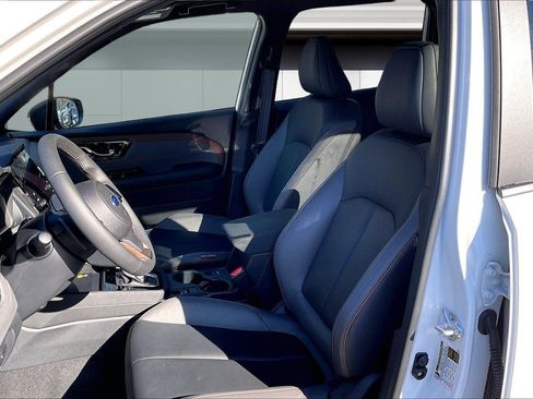 Used 2025 Subaru Forester Sport image 27