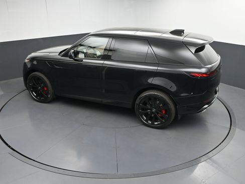 Used 2025 Land Rover Range Rover Sport Dynamic SE image 32