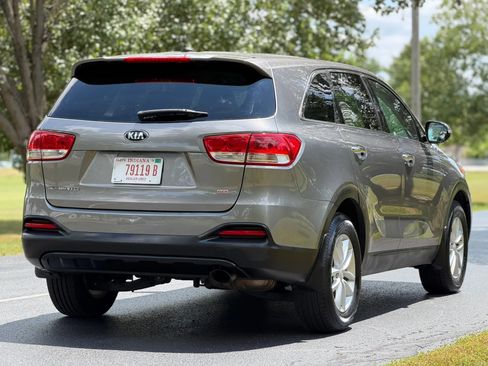 Used 2016 Kia Sorento L FWD image 5