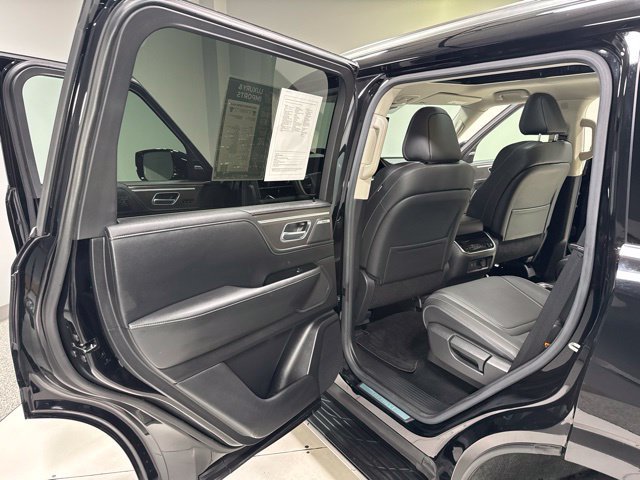 Used 2025 INFINITI QX80 Pure AWD/4WD image 25