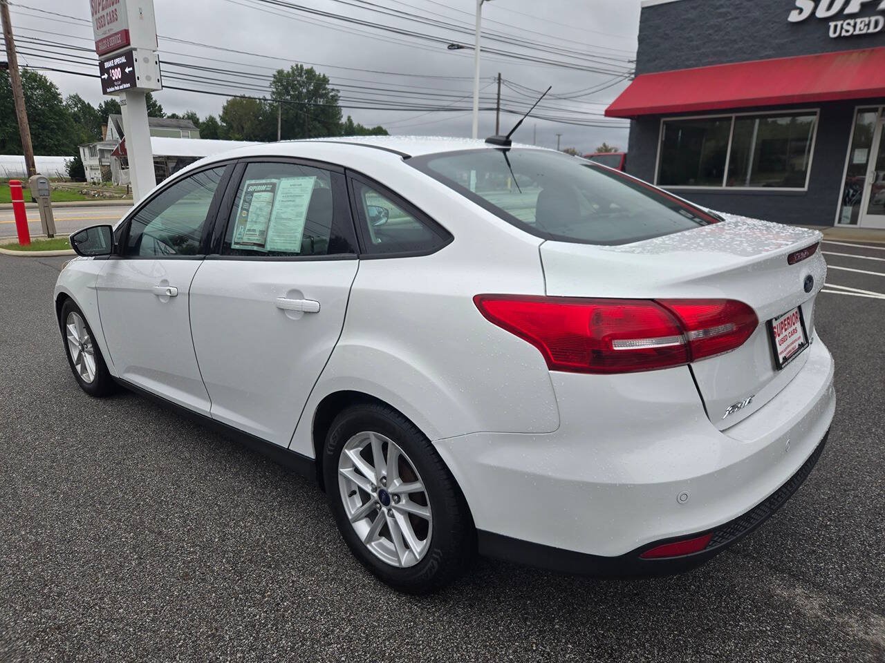 Used 2016 Ford Focus SE w/ Reverse Sensing Package FWD image 5