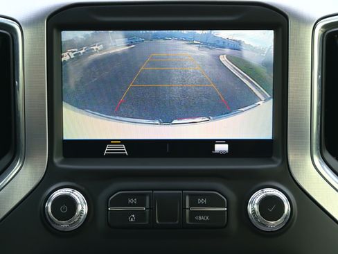 Used 2020 GMC Sierra 1500 Elevation w/ Elevation Value Package image 16