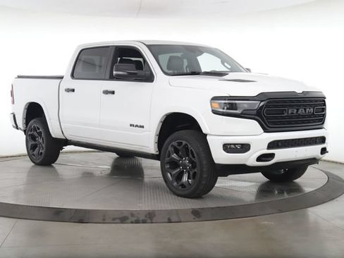 Used 2023 RAM 1500 Limited AWD/4WD image 2