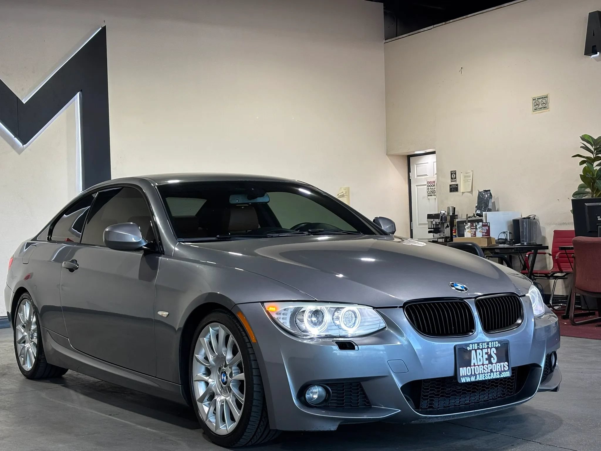 Used 2012 BMW 328i Coupe RWD image 2
