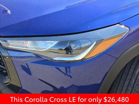 Used 2024 Toyota Corolla Cross LE image 34